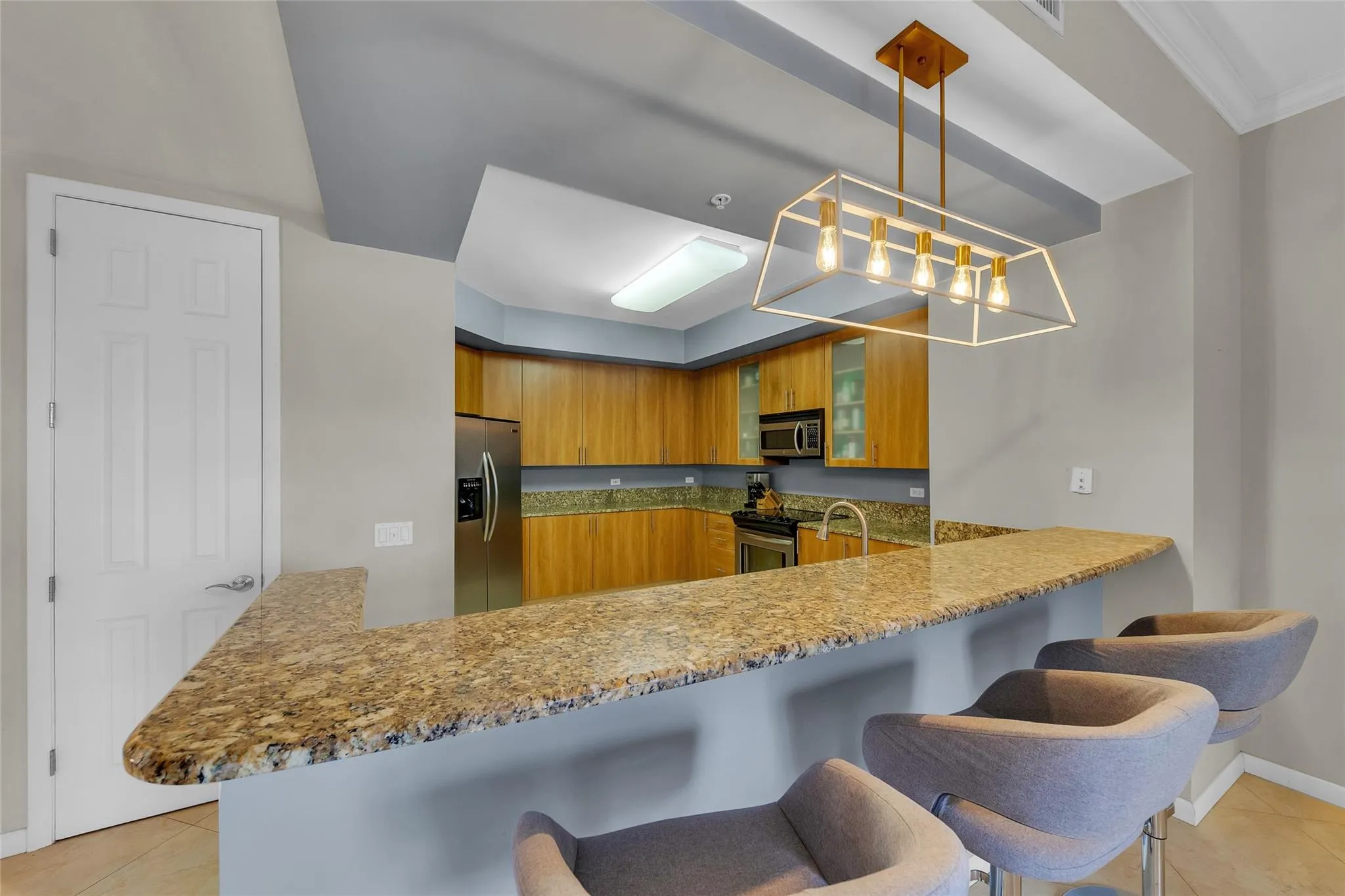 2625 NE 14th Ave, #303