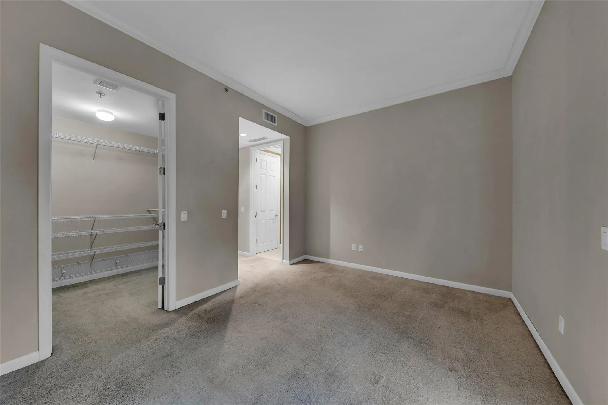 2625 NE 14th Ave, #303
