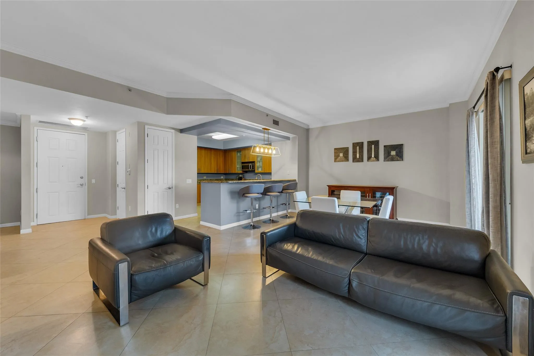2625 NE 14th Ave, #303