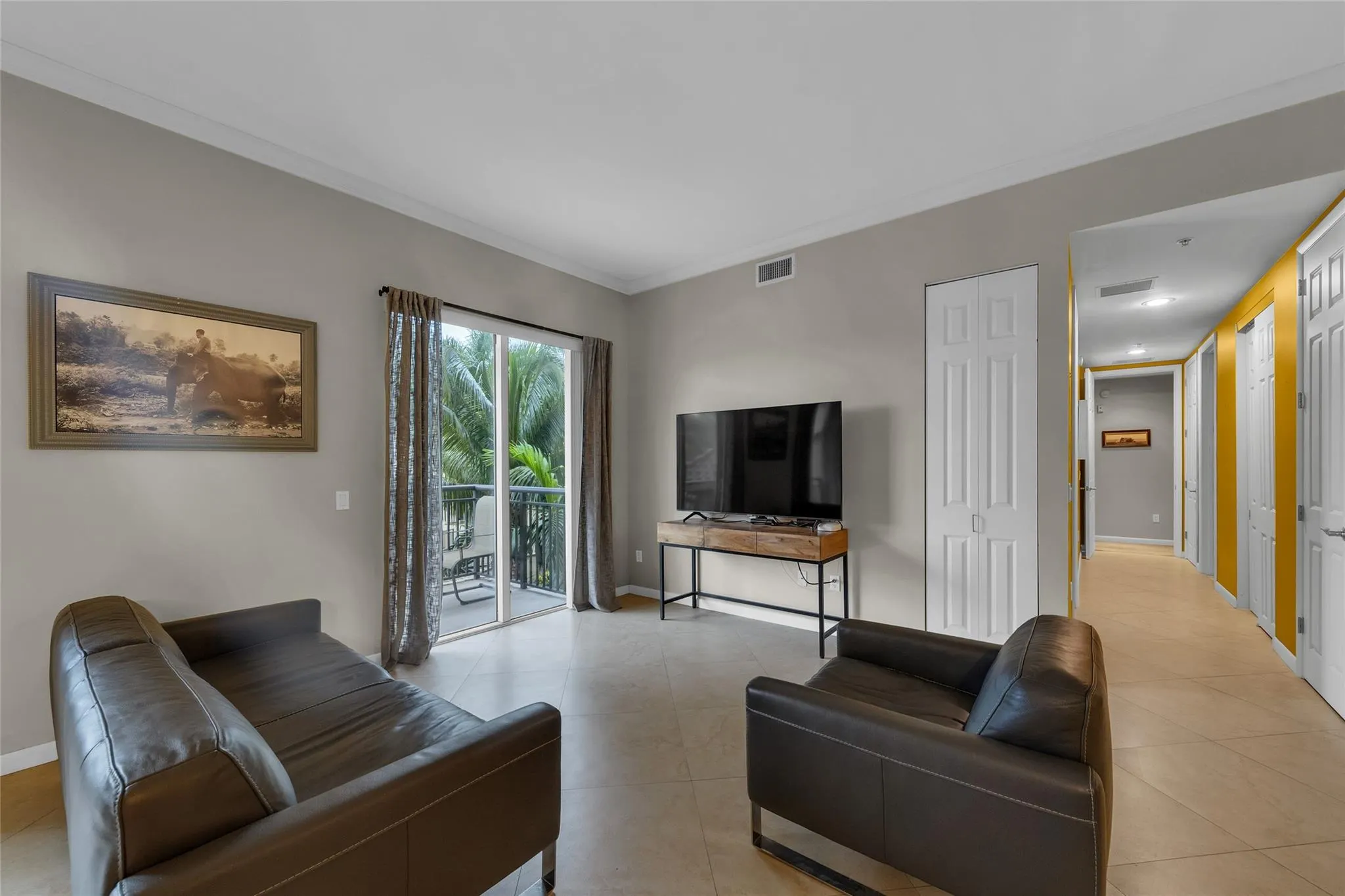 2625 NE 14th Ave, #303