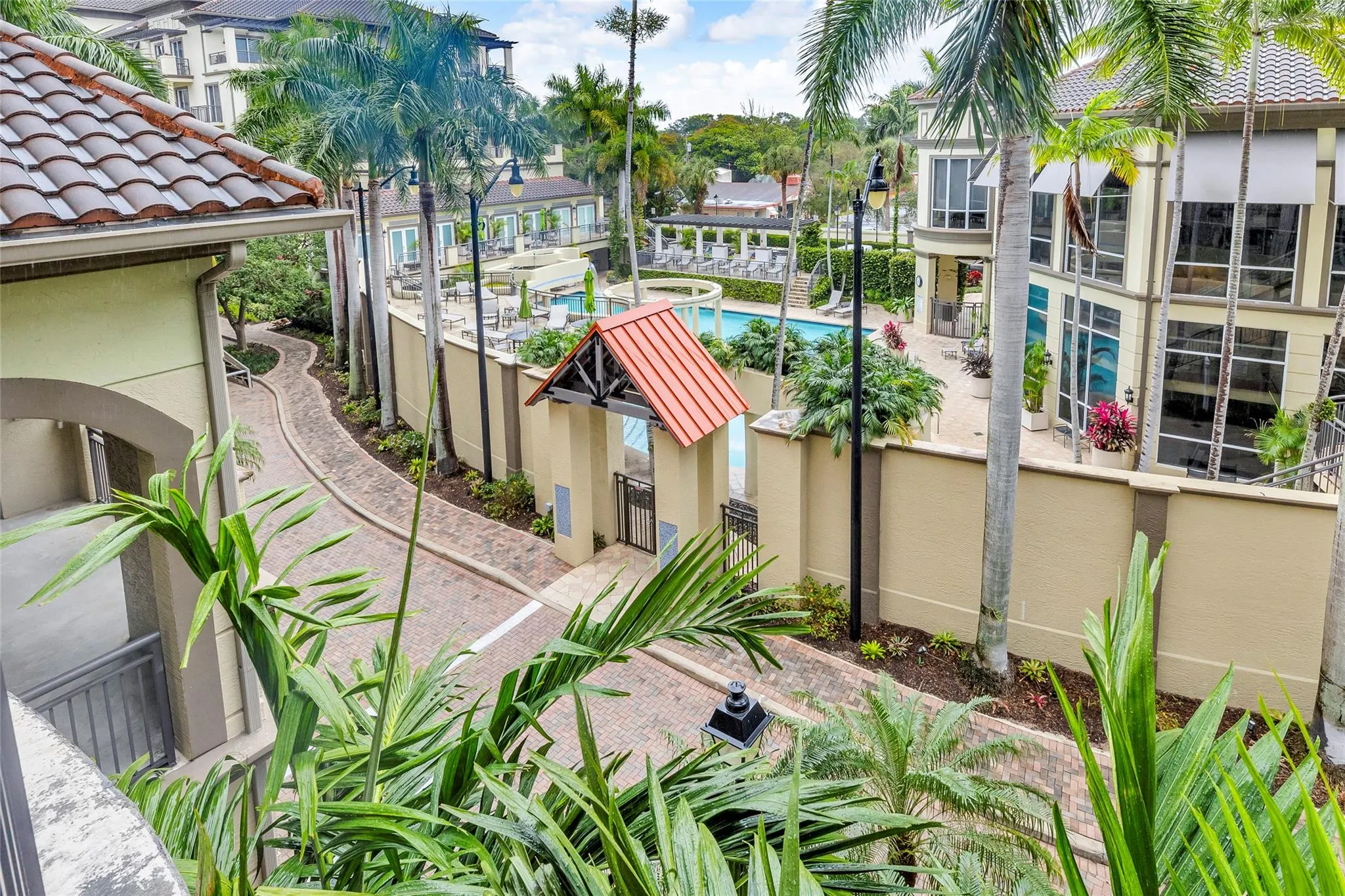 2625 NE 14th Ave, #303