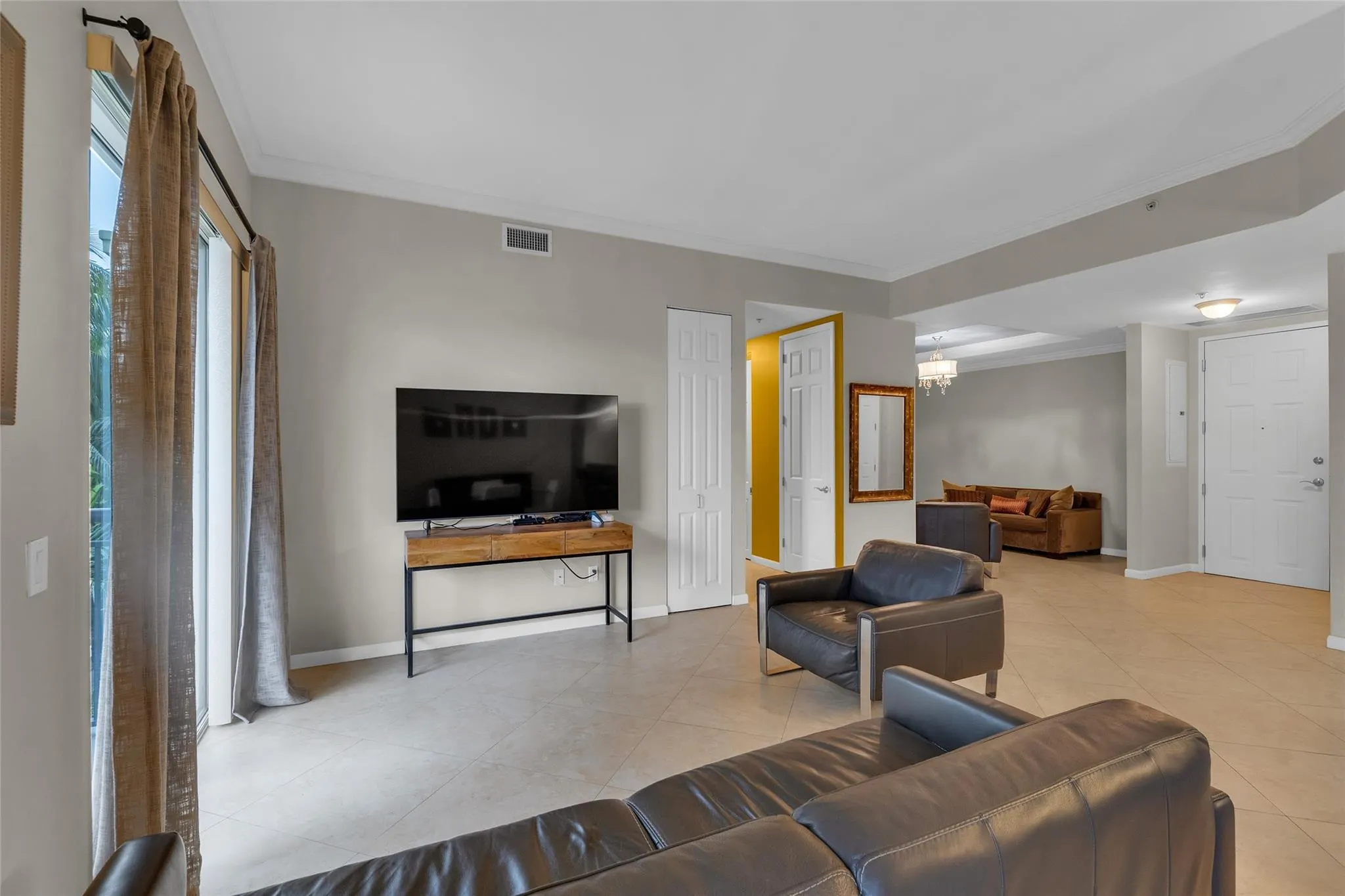2625 NE 14th Ave, #303