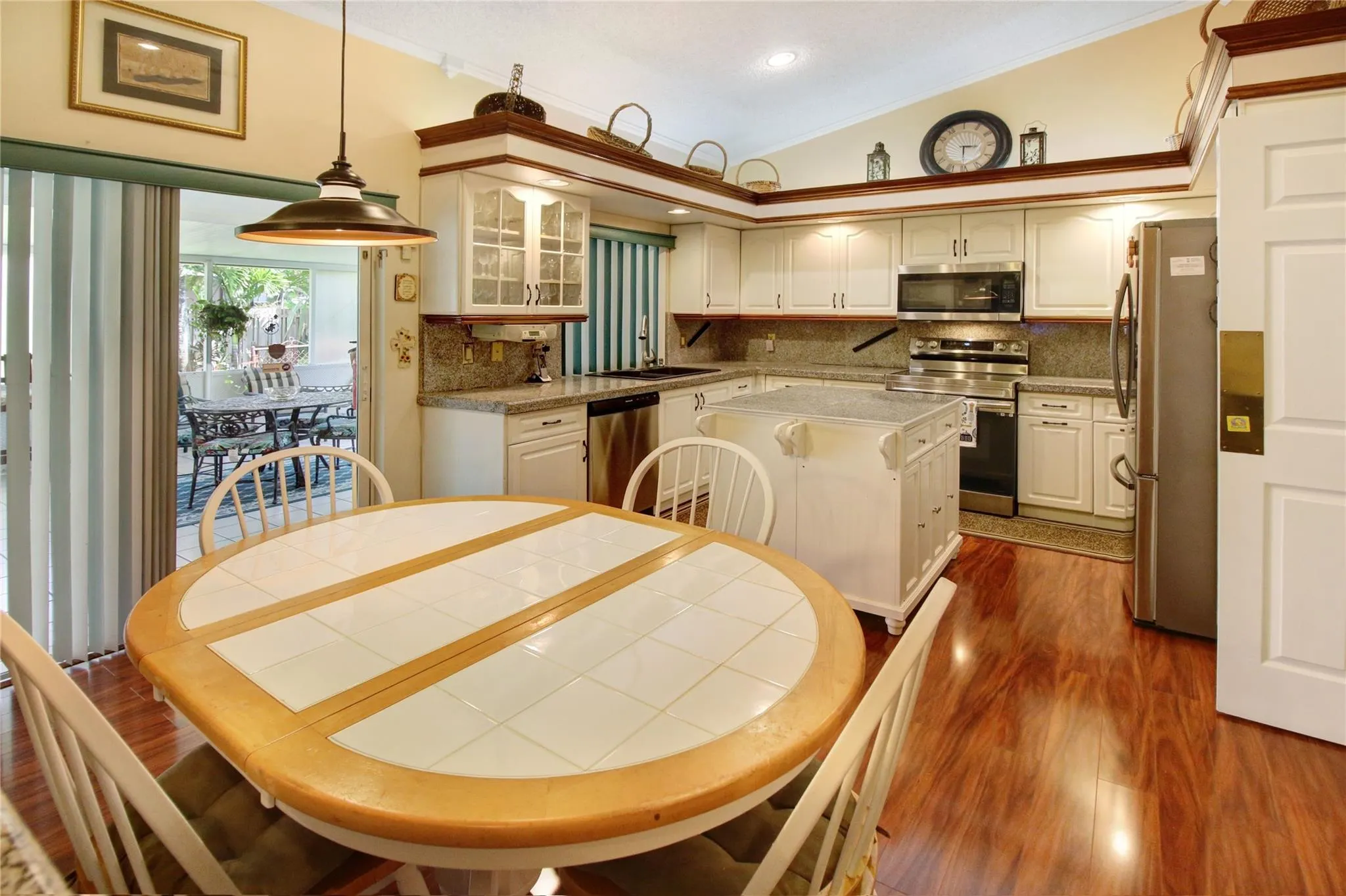 15580 Winkfield Cir