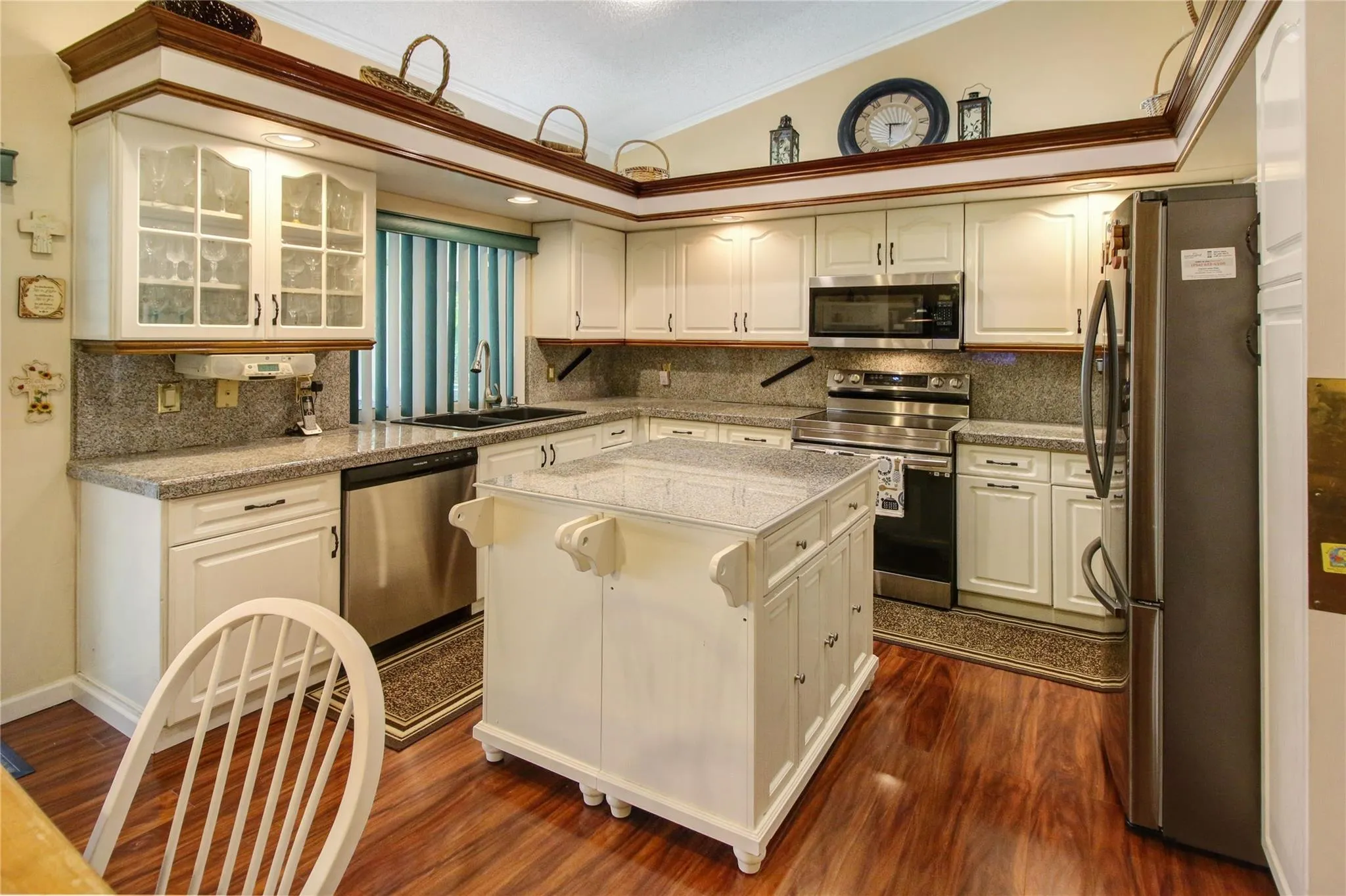 15580 Winkfield Cir
