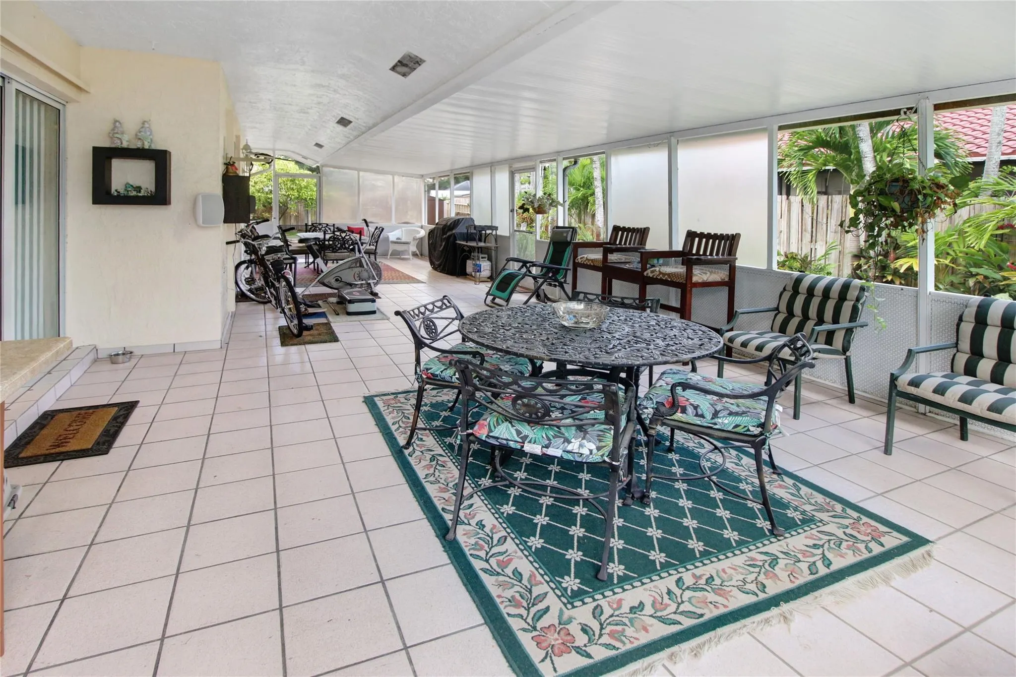 15580 Winkfield Cir