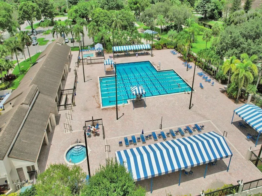 3725 Carambola Cir, #2824