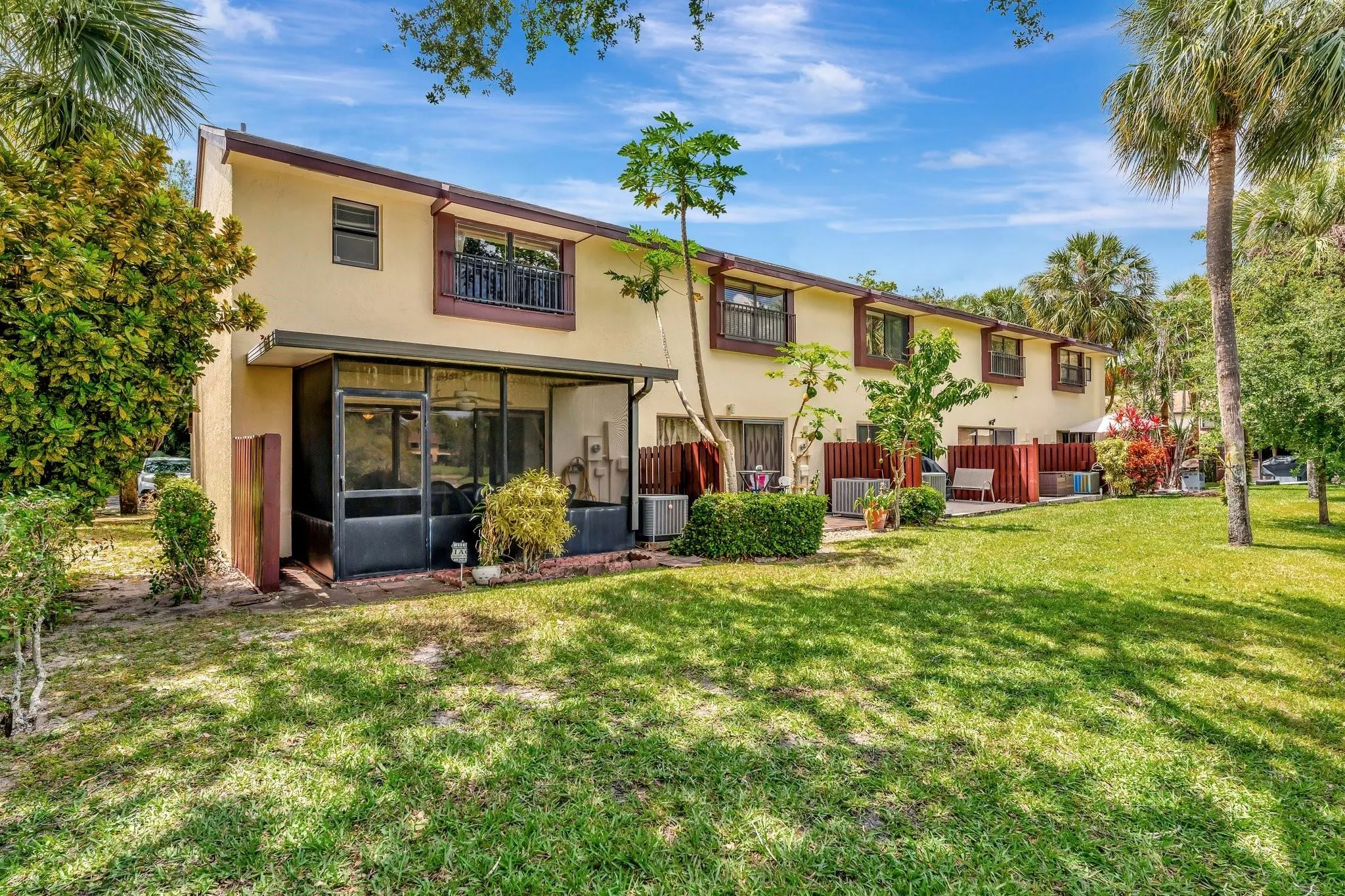 3725 Carambola Cir, #2824
