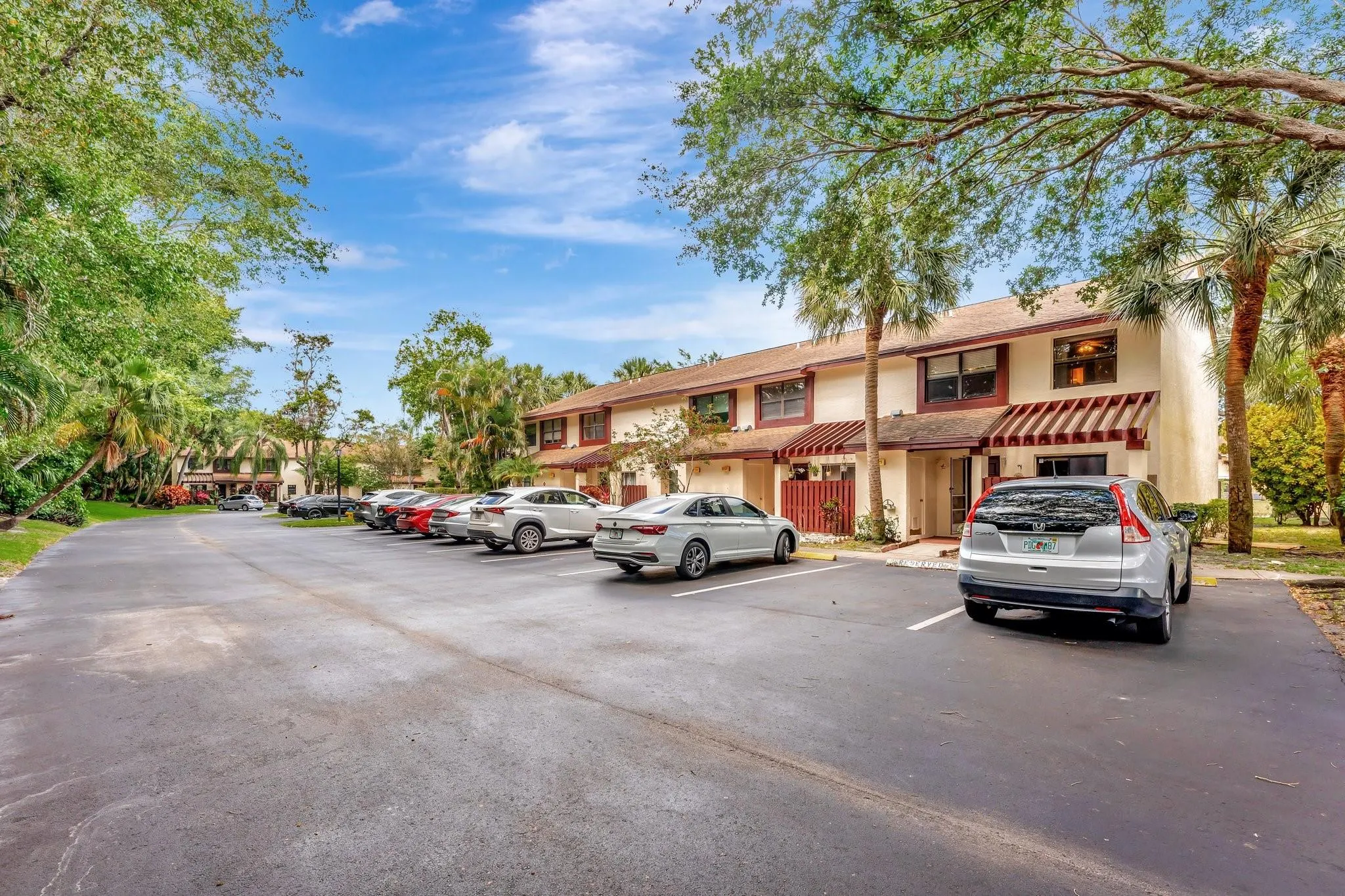 3725 Carambola Cir, #2824