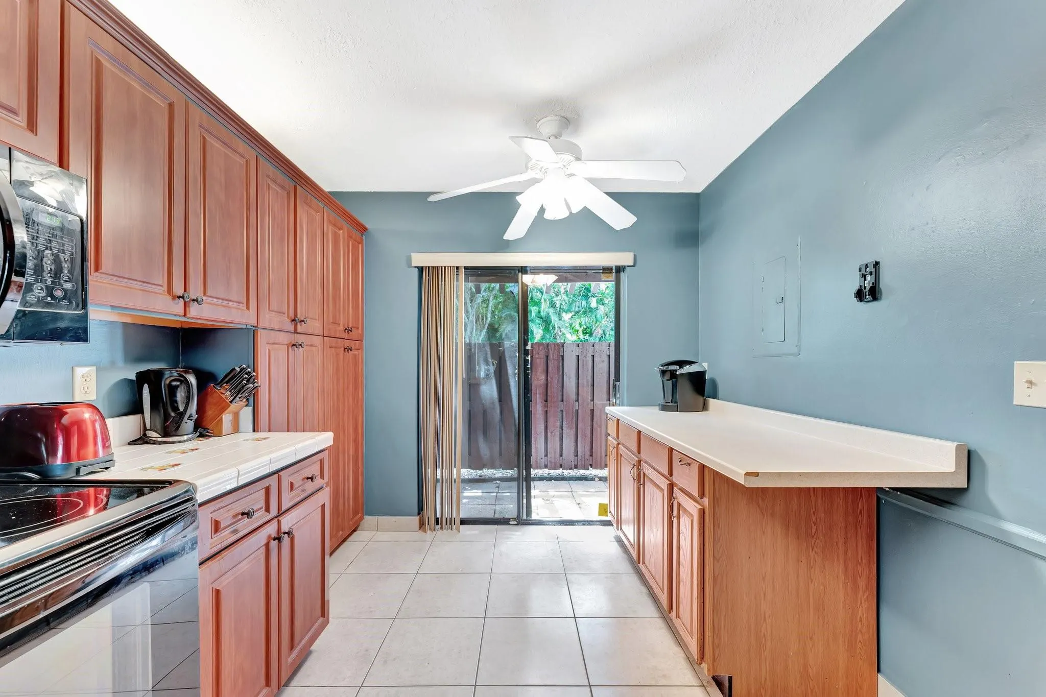 3725 Carambola Cir, #2824