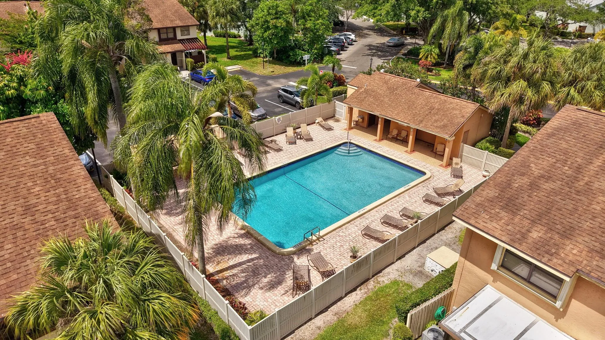 3725 Carambola Cir, #2824
