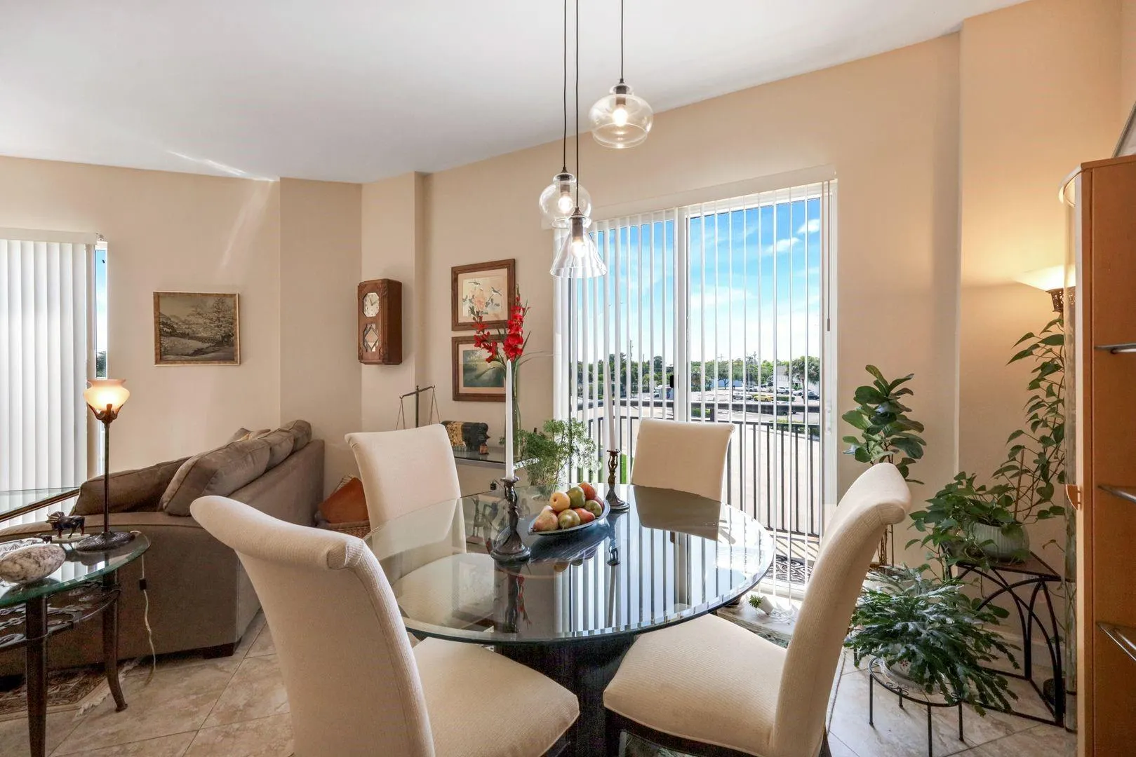 2631 NE 14th Ave, #200