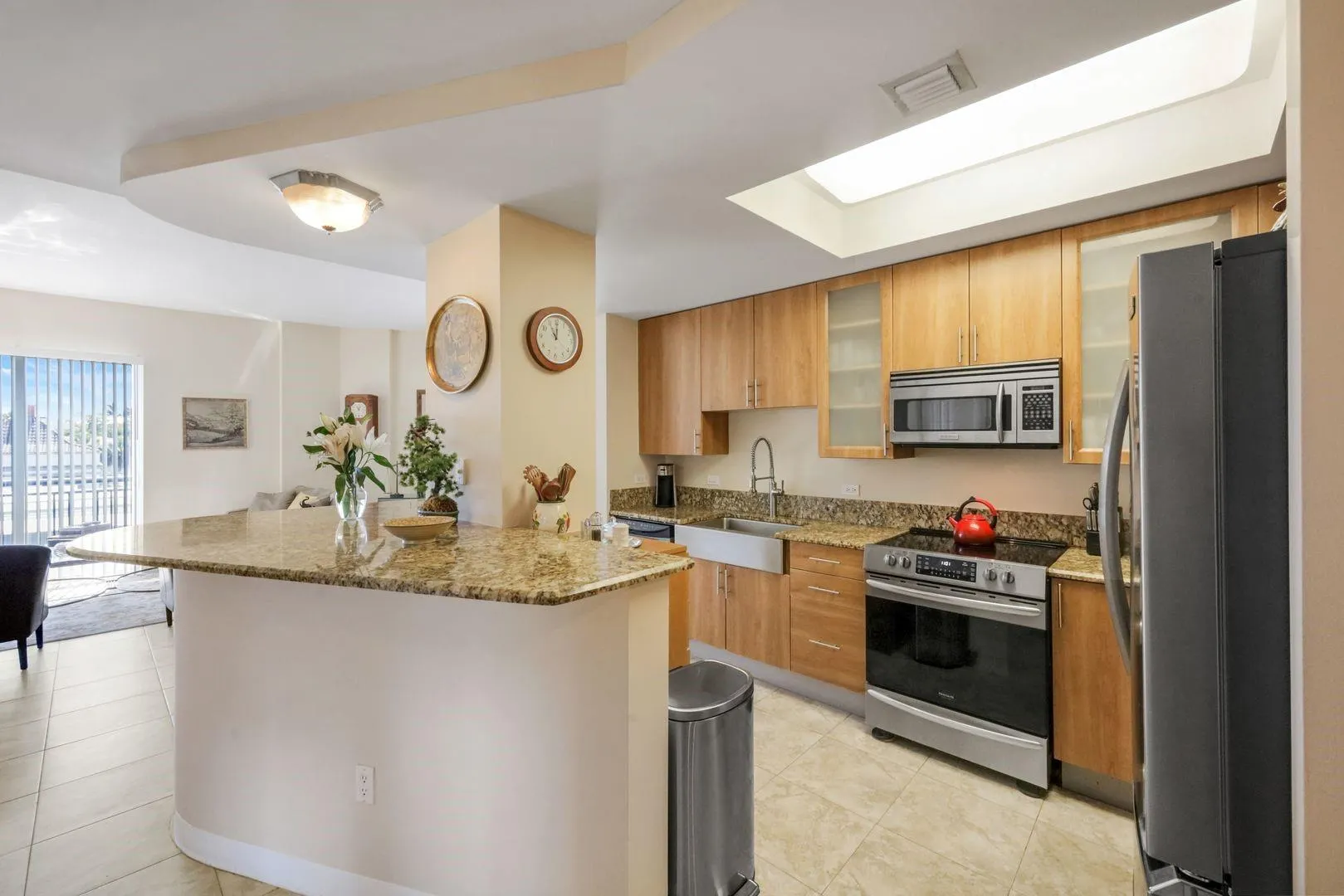 2631 NE 14th Ave, #200