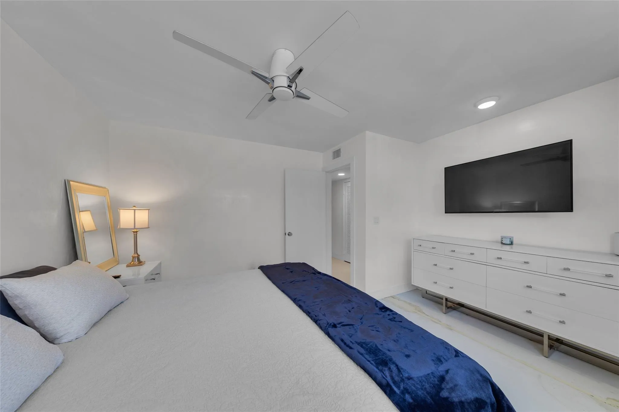 238 Hibiscus Ave, #119