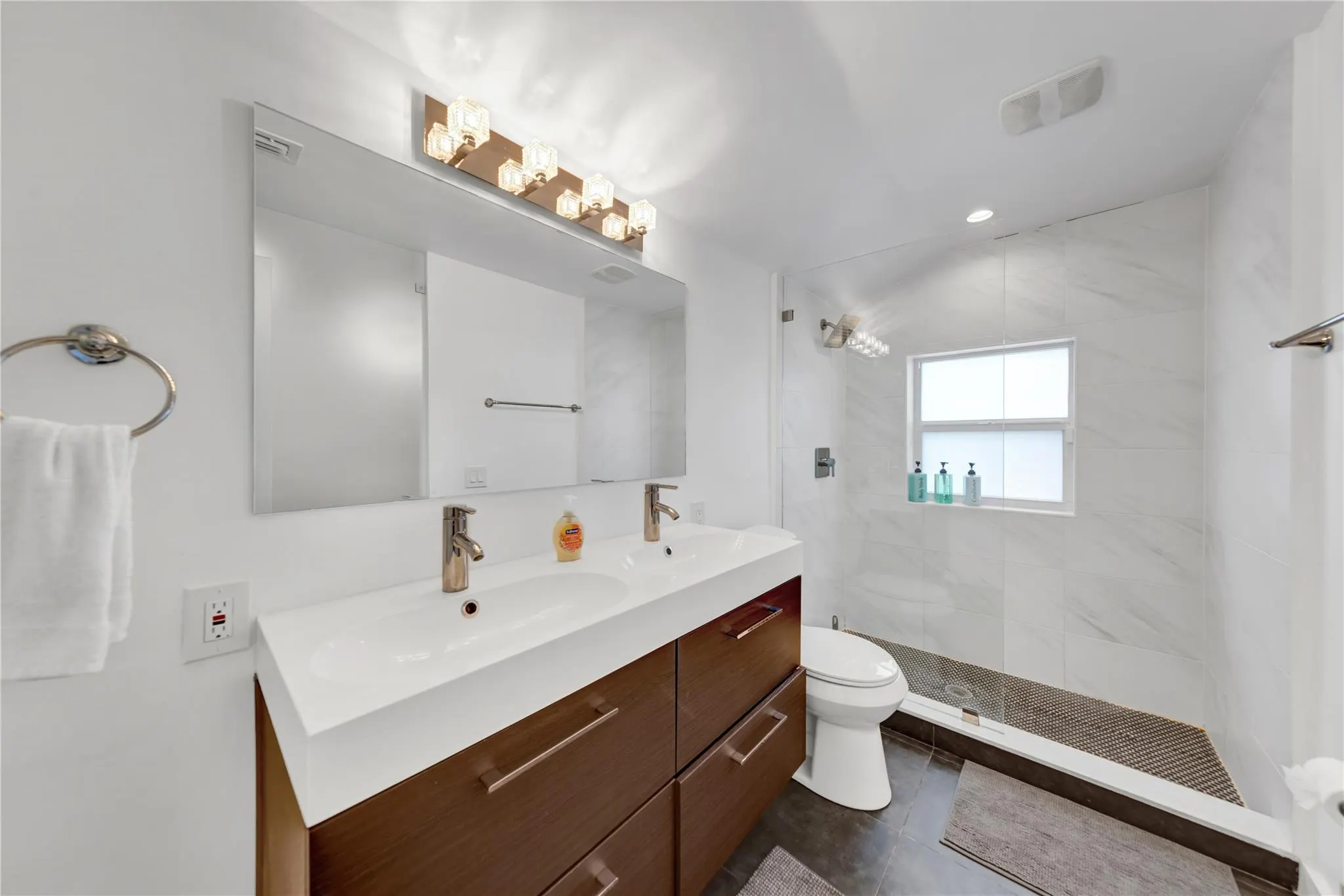 91 NW 51st St