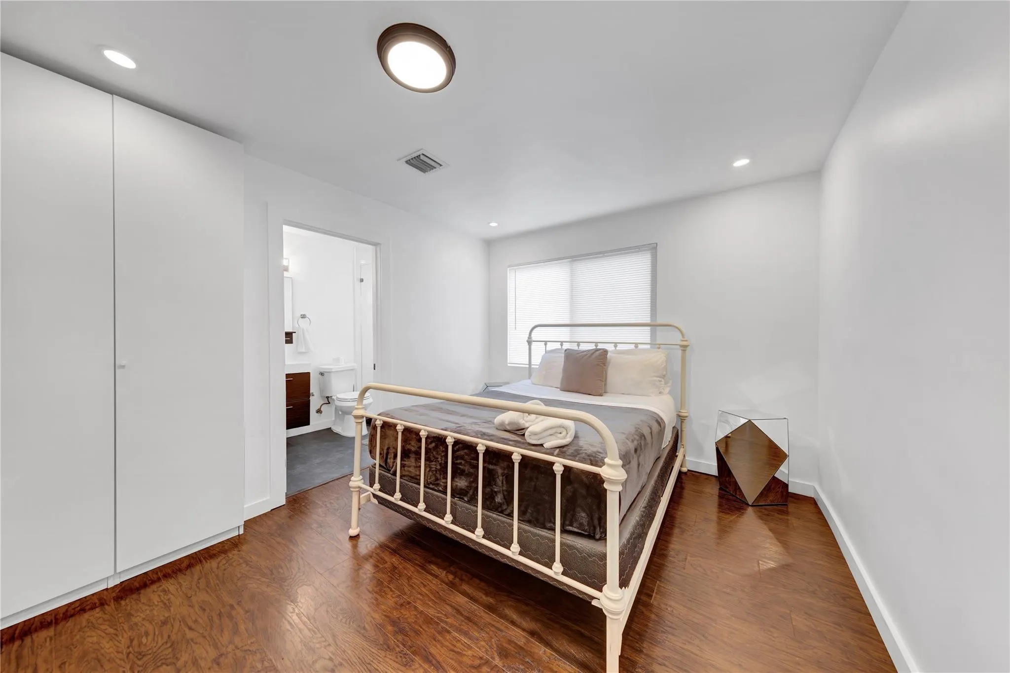 91 NW 51st St