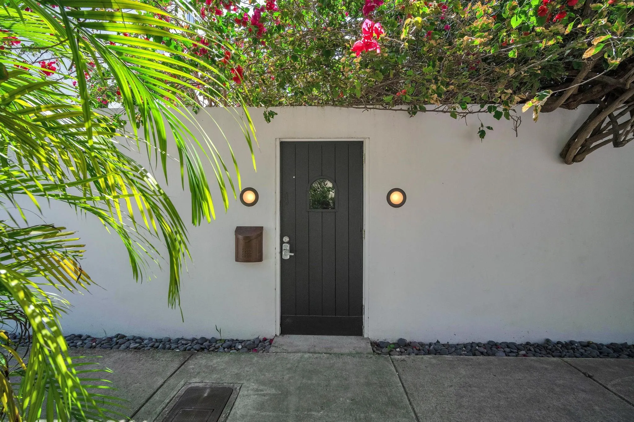 120 NE 25th St