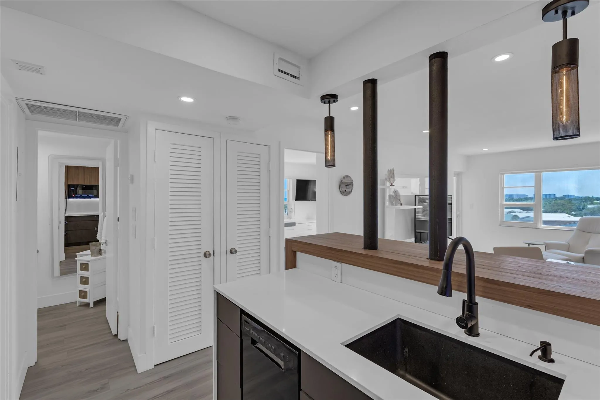 6000 N Ocean Blvd, #6E