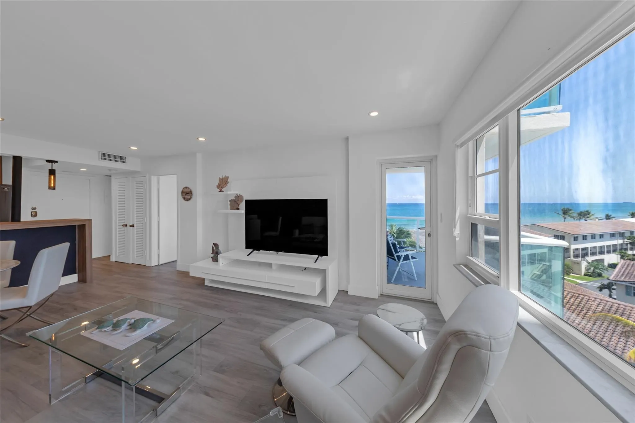 6000 N Ocean Blvd, #6E