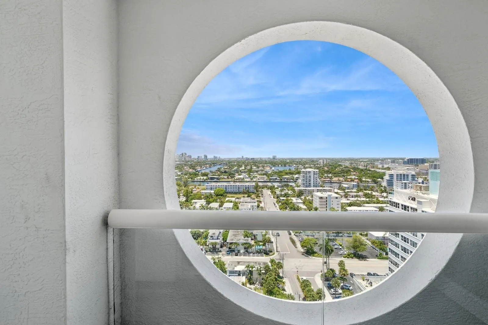 551 N Fort Lauderdale Beach Blvd, #R1902