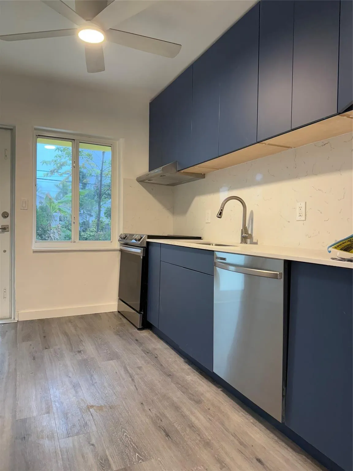 401-403 NE 14th ave