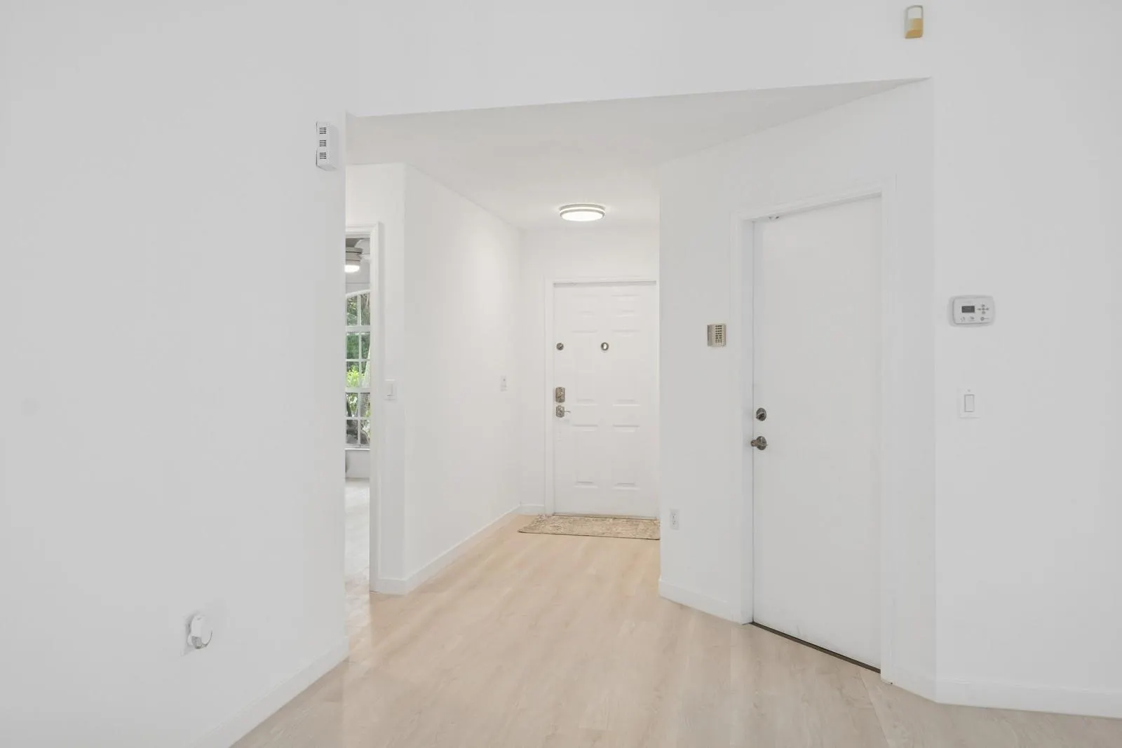 64 Gables Blvd