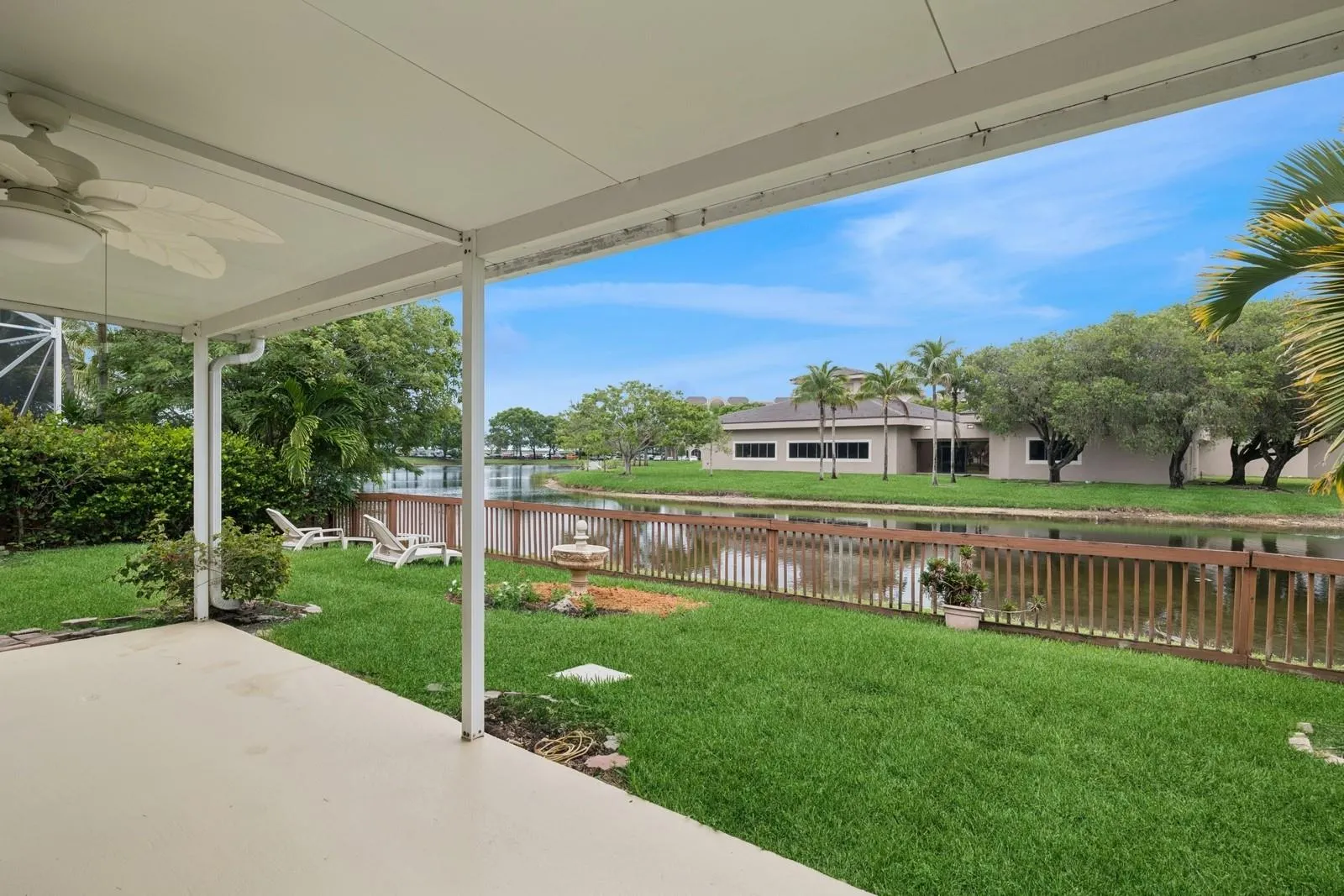64 Gables Blvd