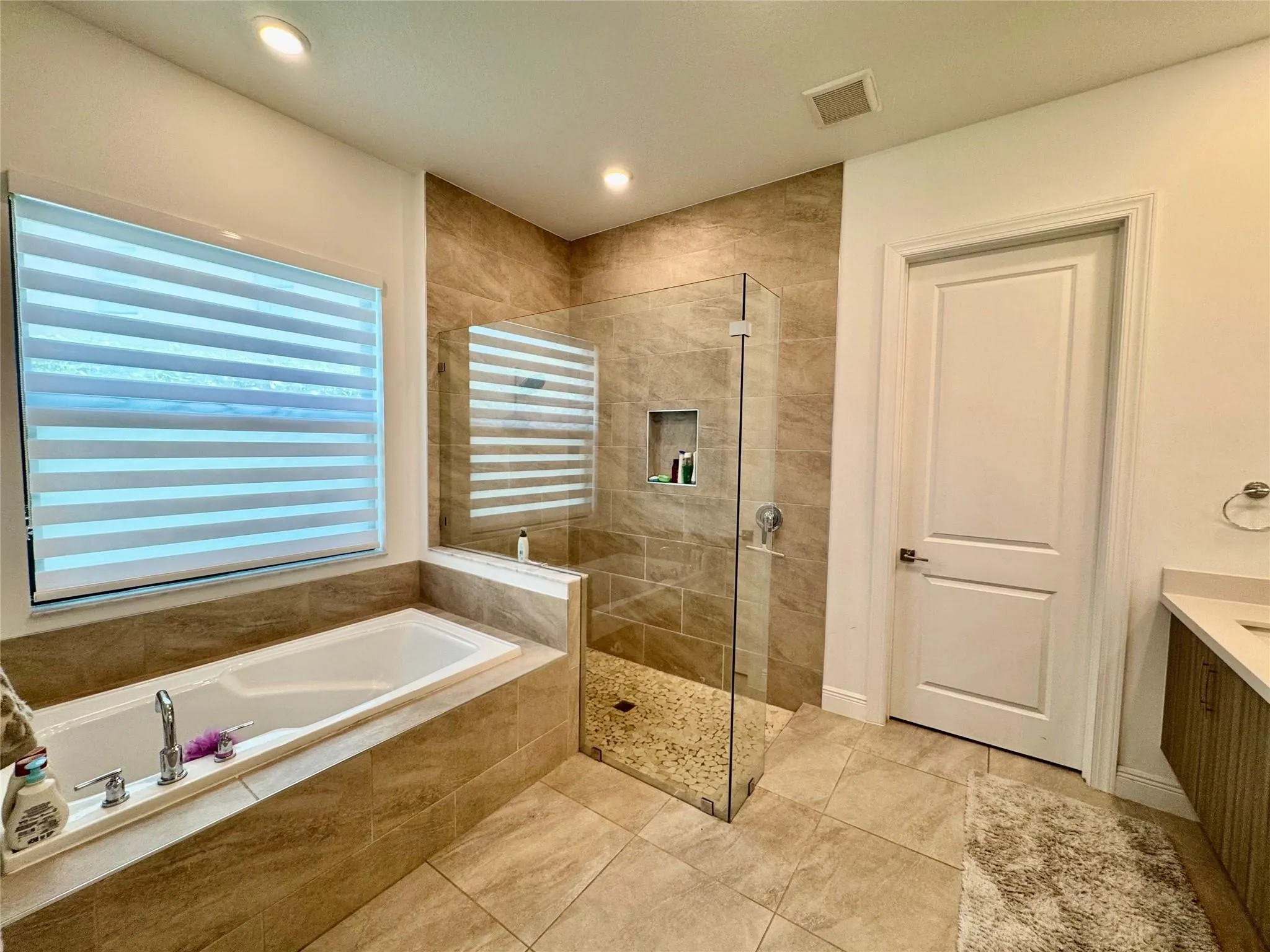 11730 Waters Edge Ct