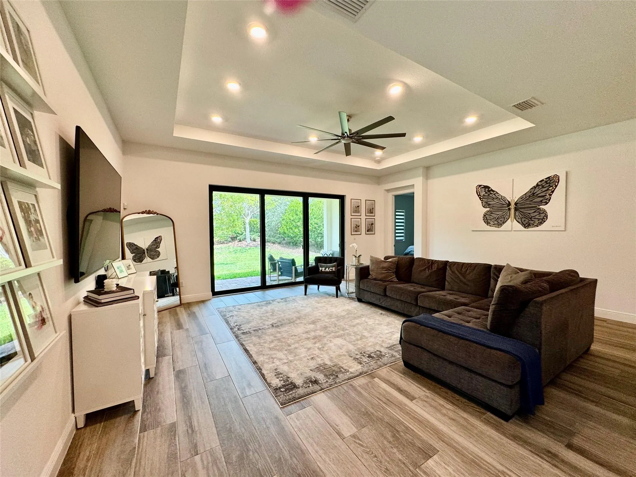 11730 Waters Edge Ct