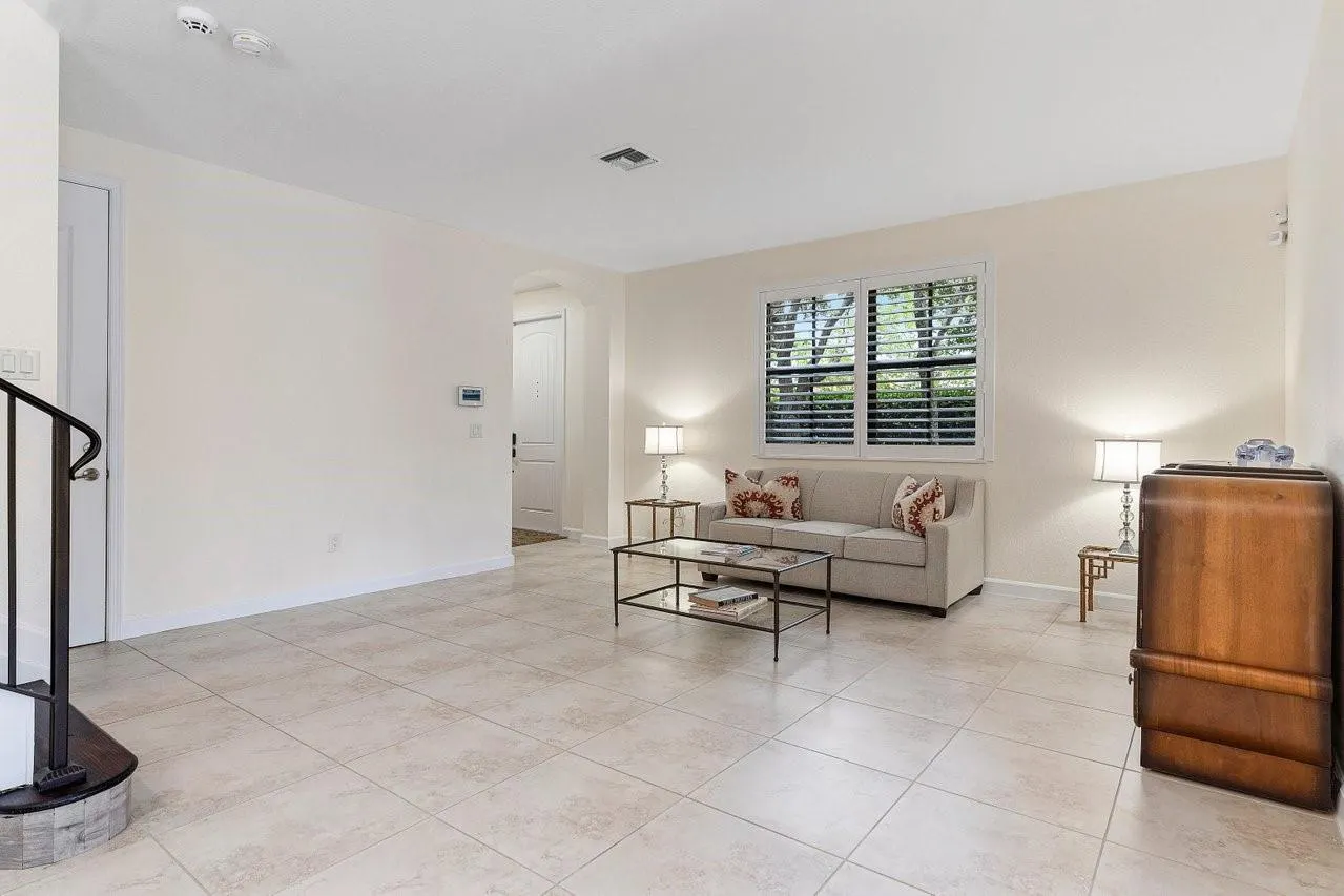 9580 Town Parc Cir S, #9580