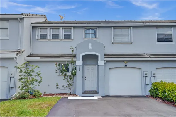 4730 Grapevine Way