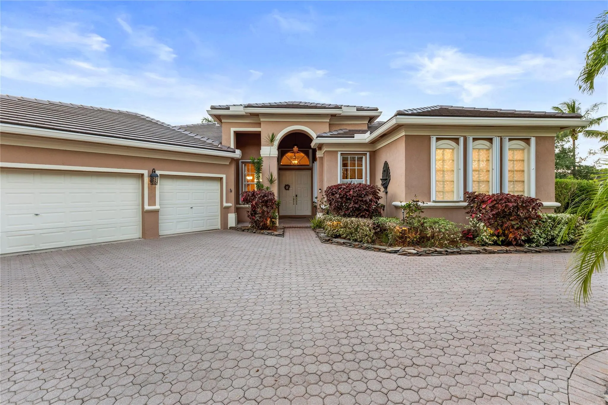 10675 NW 69th PL