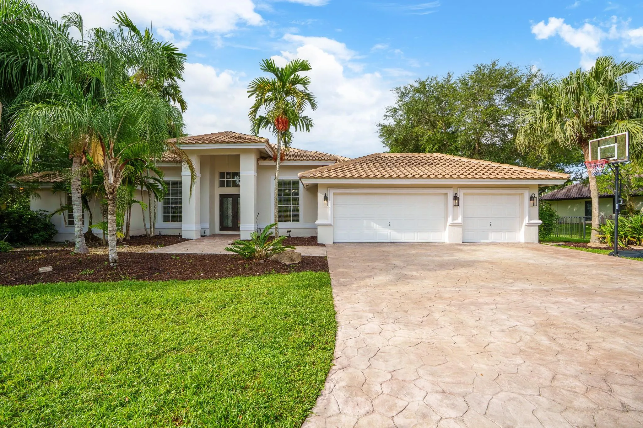 12590 SW 34th Pl