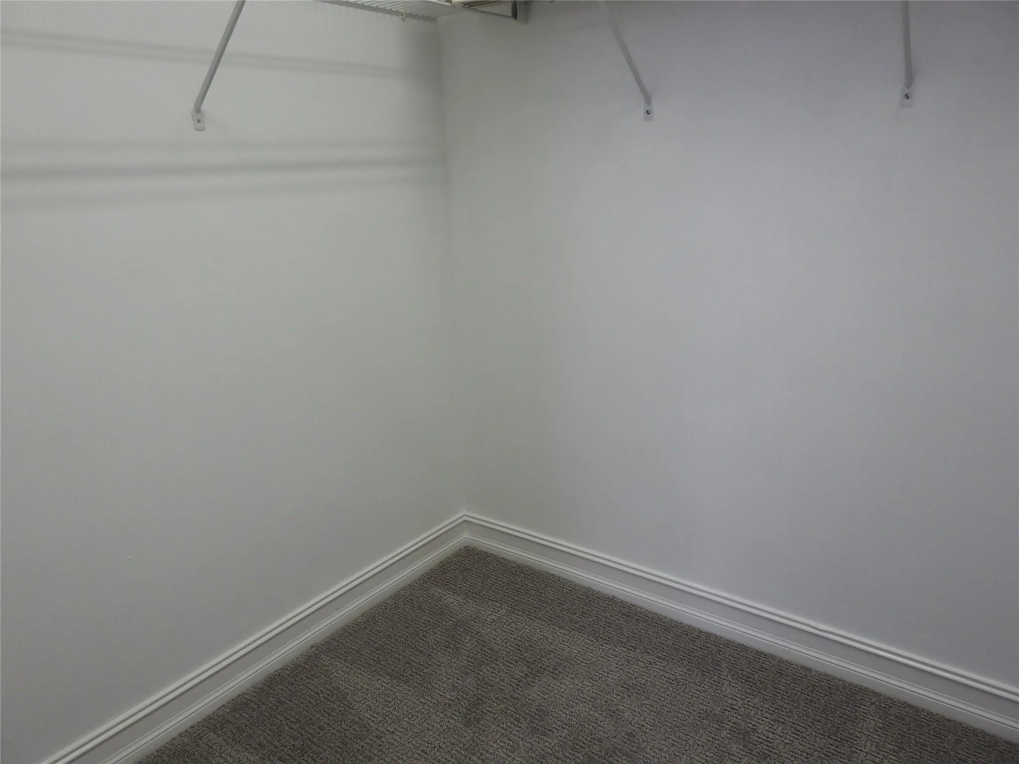 2299 NE 9th Ave, #2299