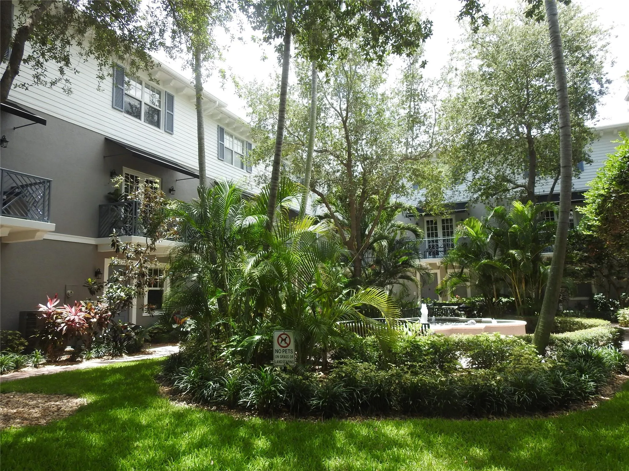 2299 NE 9th Ave, #2299