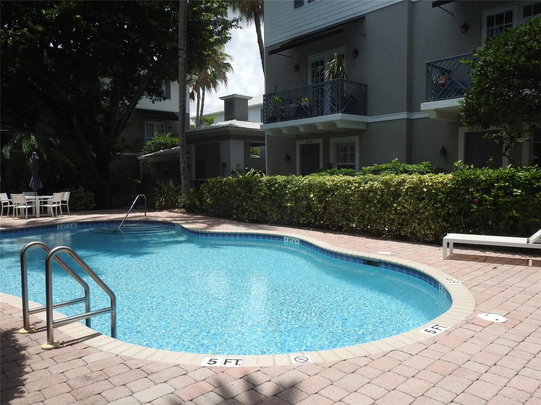 2299 NE 9th Ave, #2299