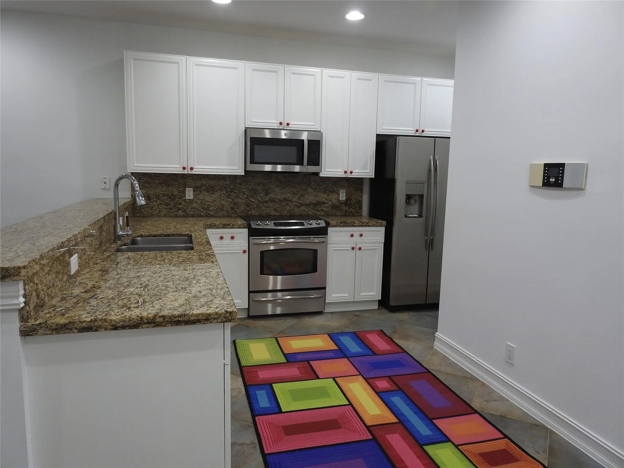 2299 NE 9th Ave, #2299