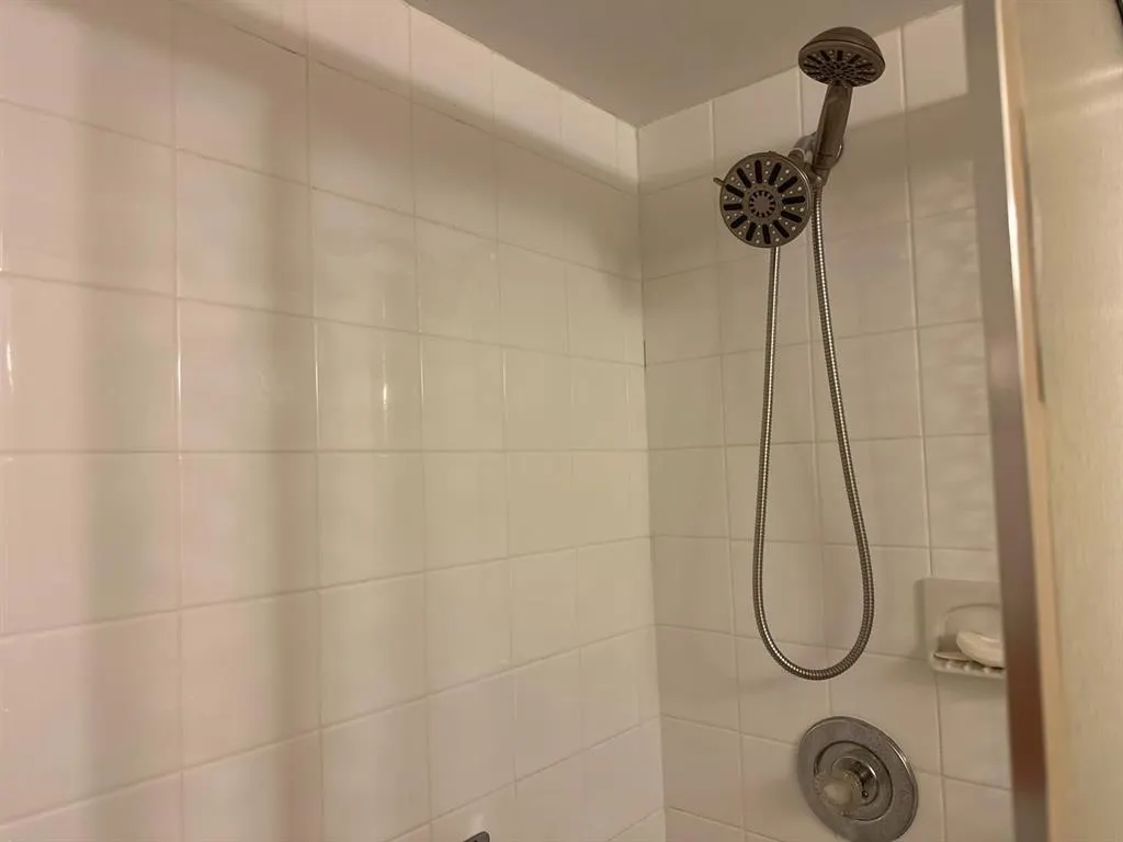 2116 Cambridge E, #2116