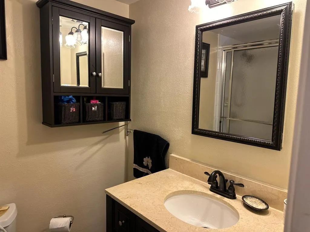 2116 Cambridge E, #2116