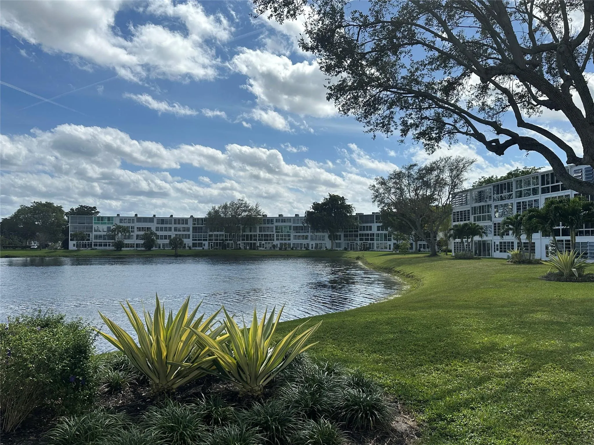 2116 Cambridge E, #2116
