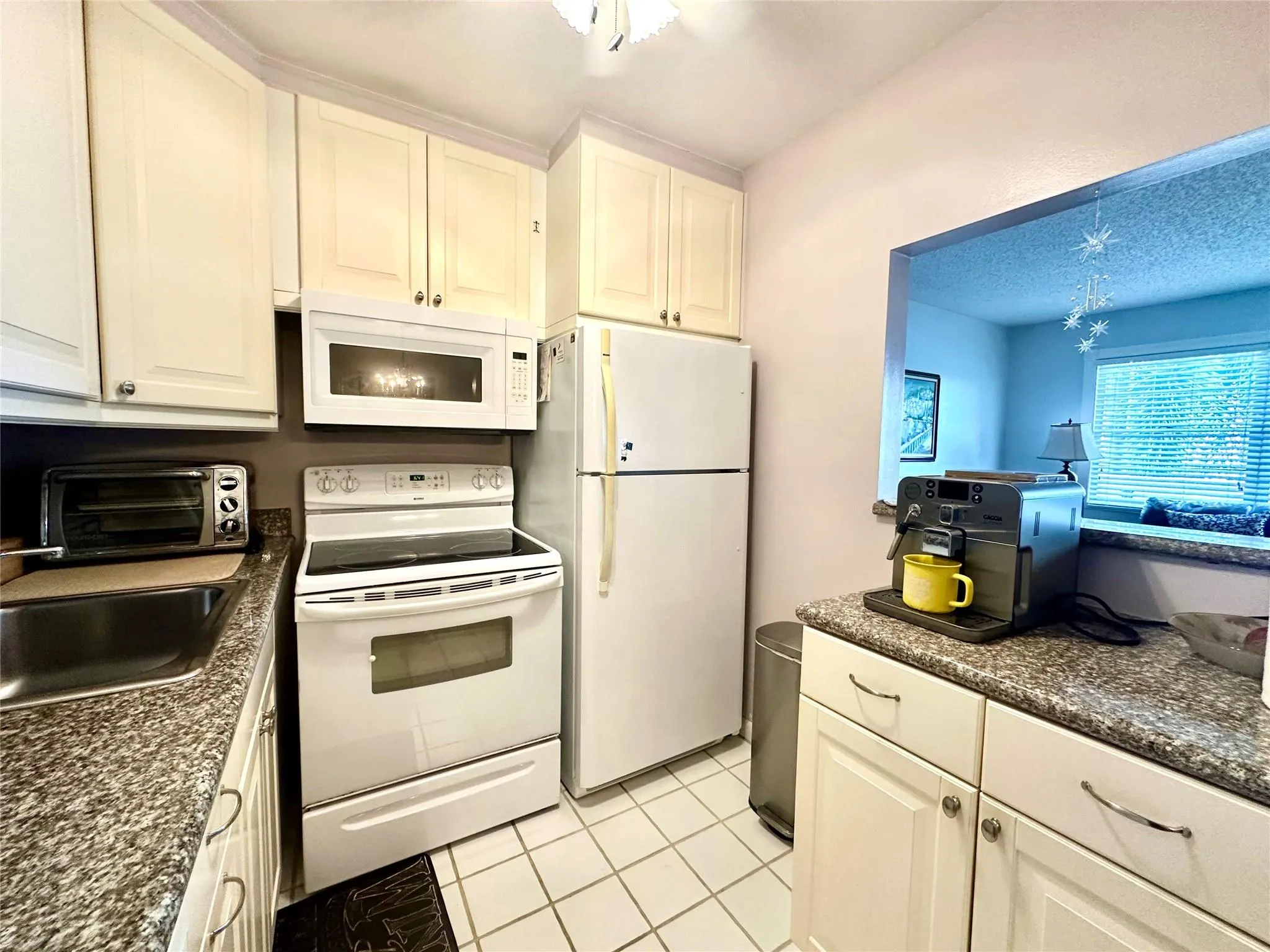 2116 Cambridge E, #2116