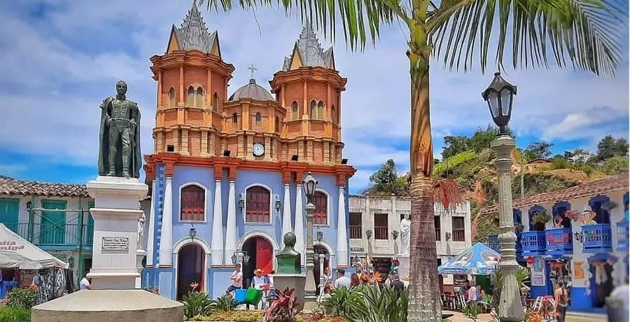 Via Santuario, Guamito El Peñol, Medellin