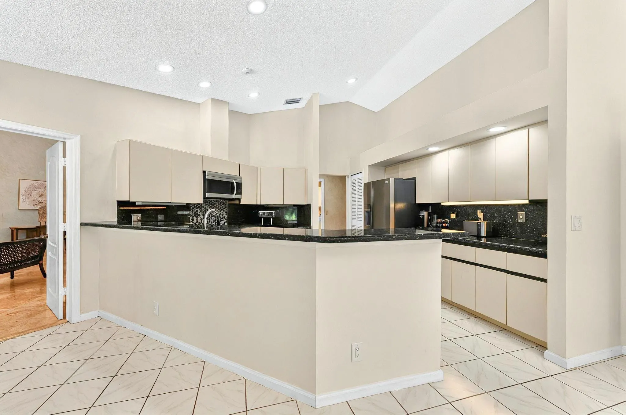 1106 Waterbrook Ln