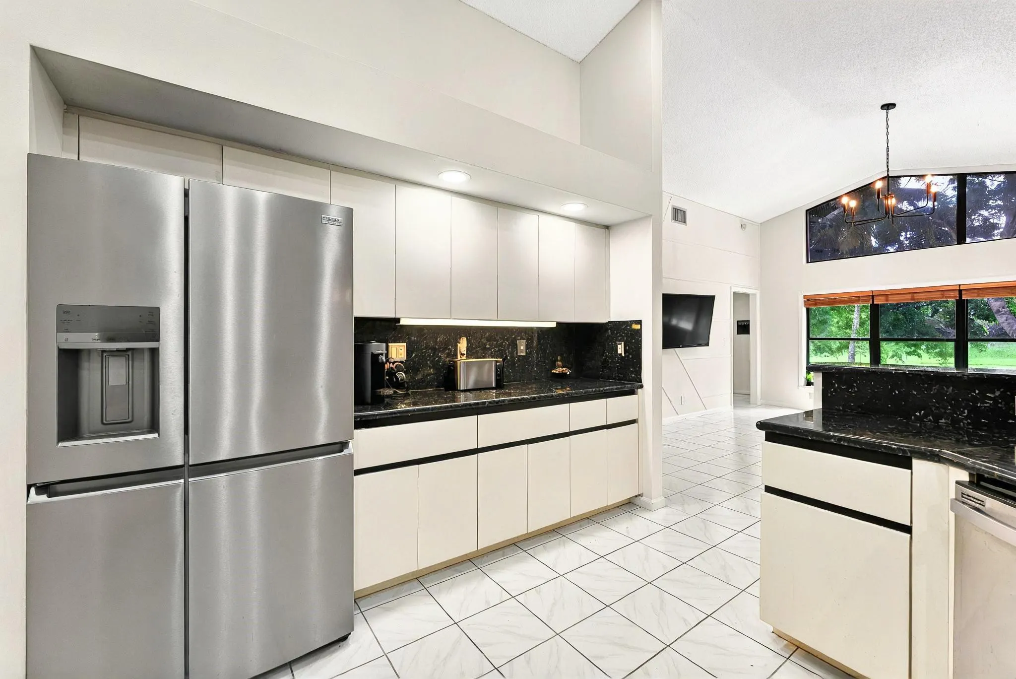 1106 Waterbrook Ln