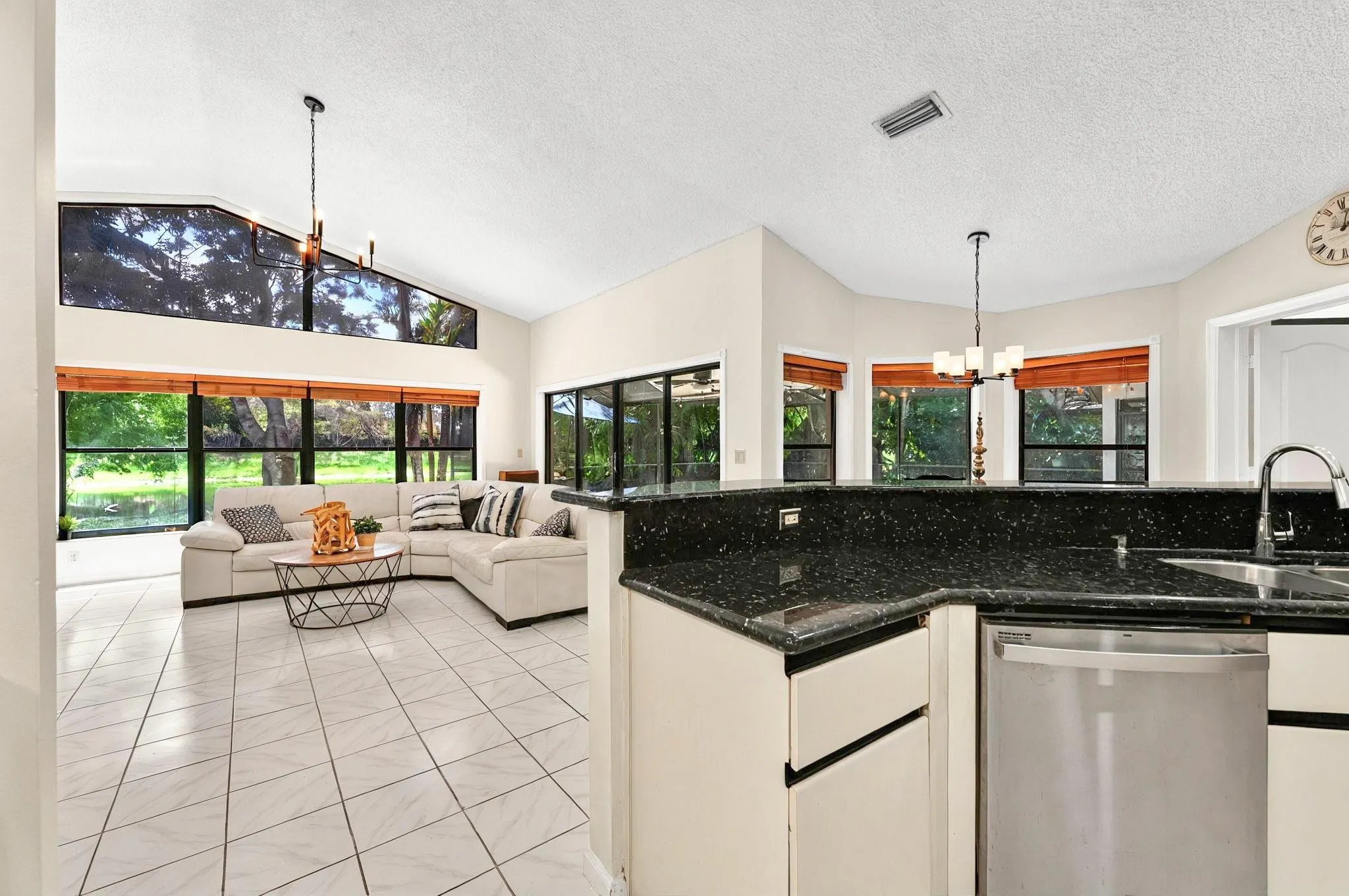 1106 Waterbrook Ln