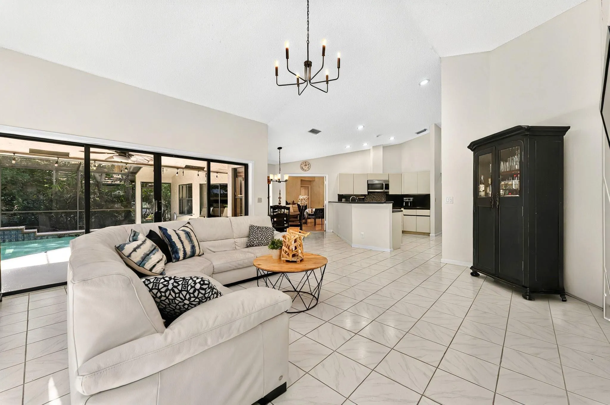 1106 Waterbrook Ln