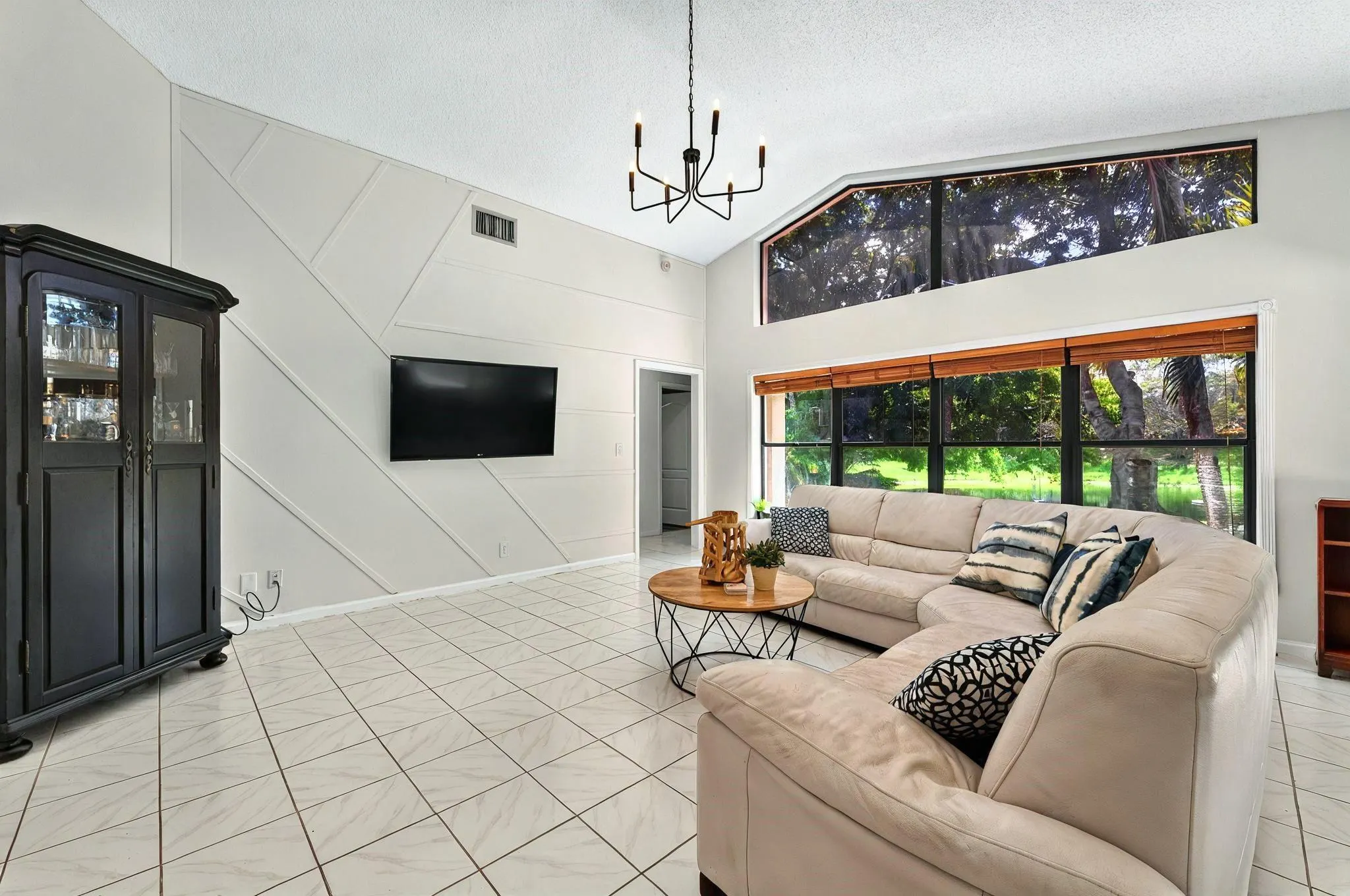 1106 Waterbrook Ln