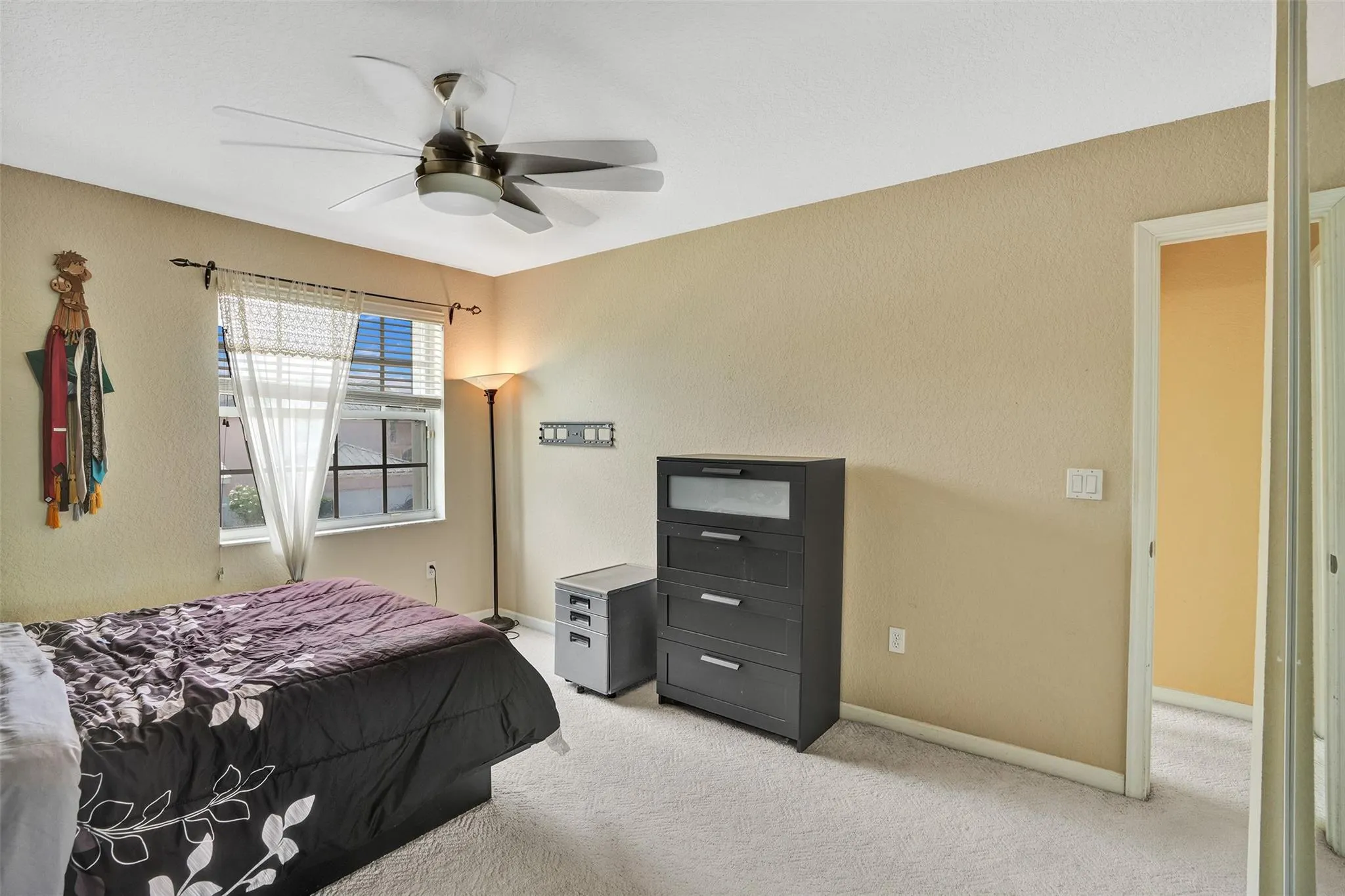 1581 NW 159th Ave
