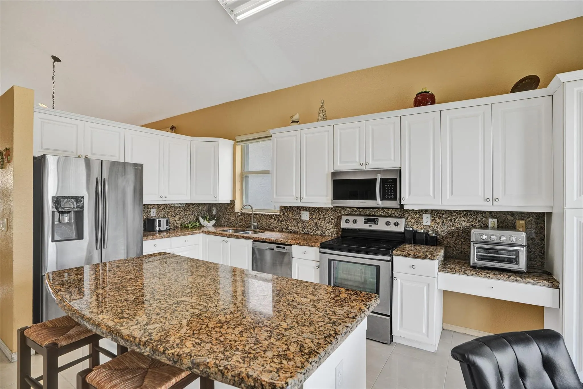1581 NW 159th Ave