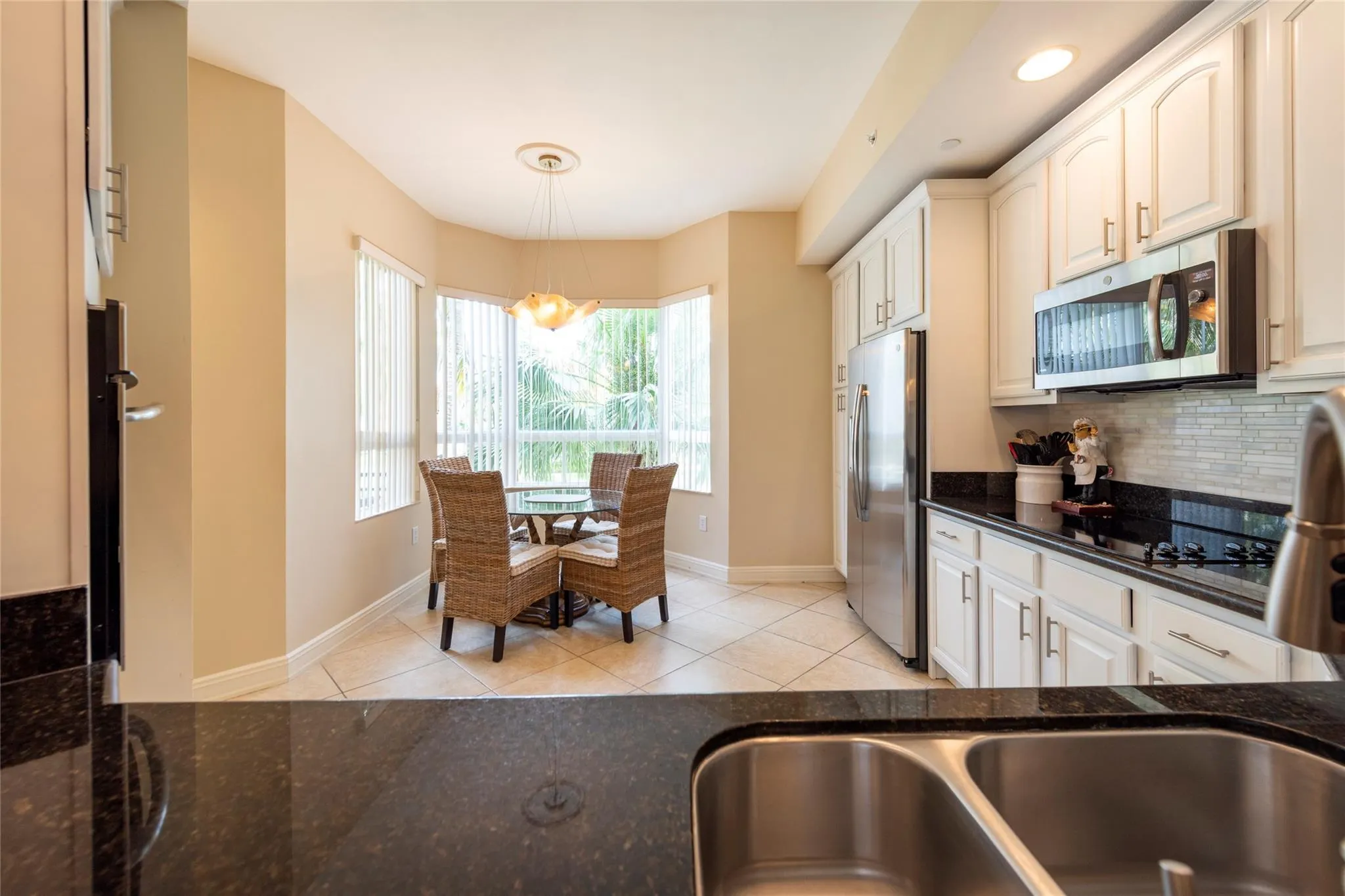 16135 Emerald Estates Dr, #272