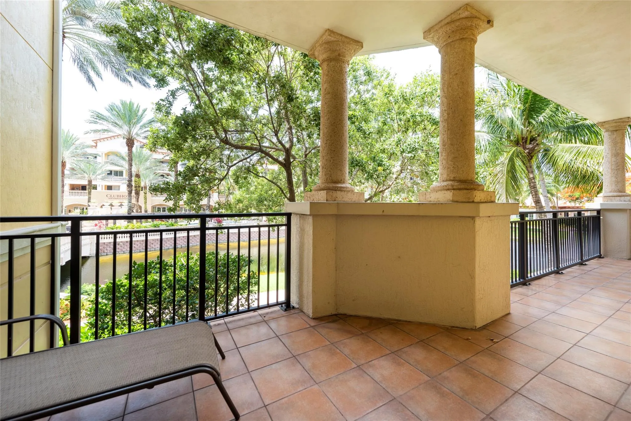 16135 Emerald Estates Dr, #272